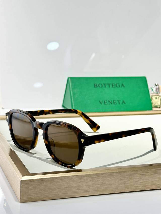 Bottega Veneta Model: Bv1364S Size: 49 ports 21-145 Bottega Veneta Model: Bv1364S Size: 49 ports 21-145