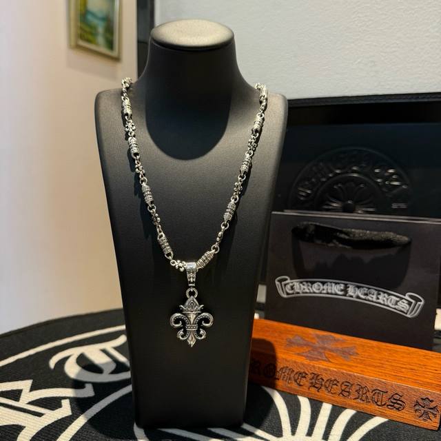 New counter quality Chrome Hearts classic Scout Flower necklace and Scout Flowe New counter quality Chrome Hearts classic Scout Flower necklace and Scout Flowe