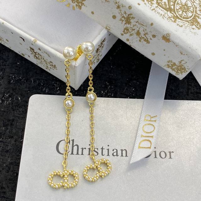 Code E705 0847805 Dijia earrings, a hot-selling new arrival, exclusively from bo Code E705 0847805 Dijia earrings, a hot-selling new arrival, exclusively from bo