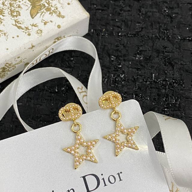 Code E724 0844805 Dijia earrings, a hot-selling new arrival, exclusively from bo Code E724 0844805 Dijia earrings, a hot-selling new arrival, exclusively from bo
