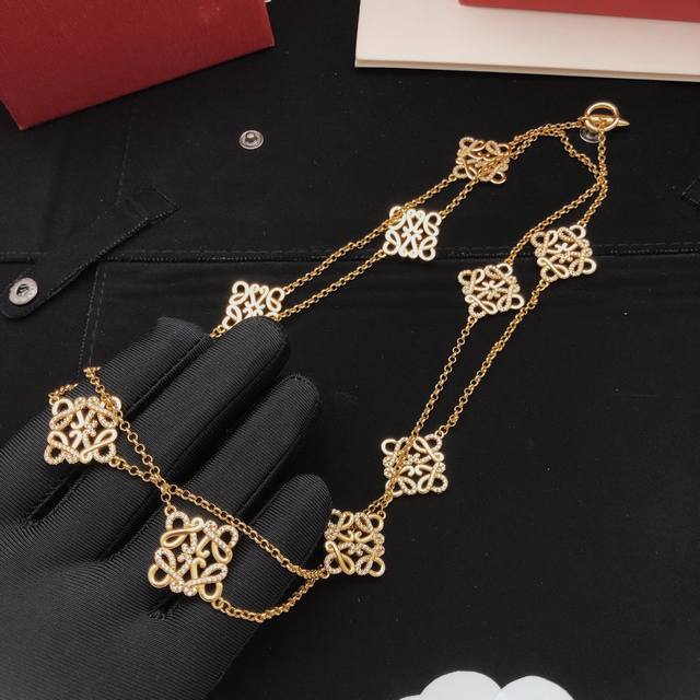 Item No. Ly Loewe's latest necklace, identical to batch Z, made of brass. Ddd Item No. Ly Loewe's latest necklace, identical to batch Z, made of brass. Ddd