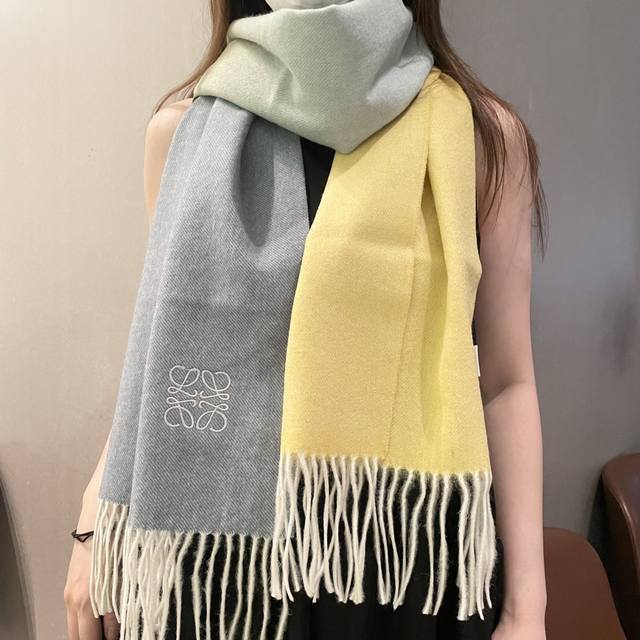 Loewe's latest order this year, honestly, 100% recommended for gifting or person Loewe's latest order this year, honestly, 100% recommended for gifting or person