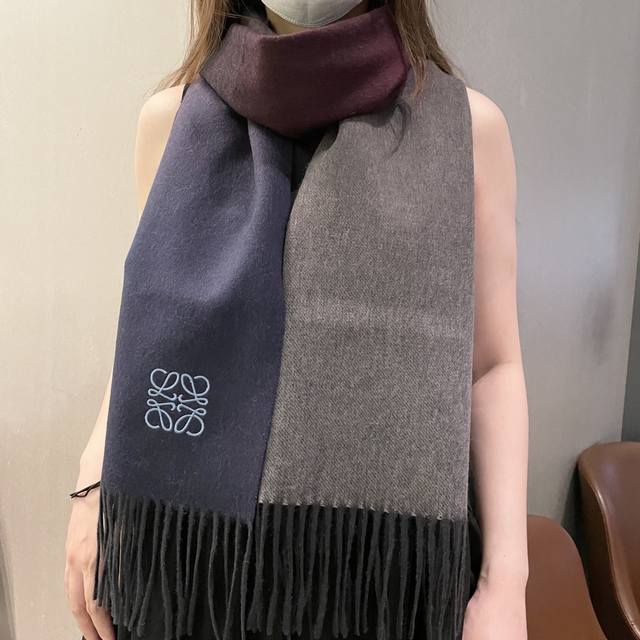 Loewe's latest order this year, honestly, 100% recommended for gifting or person Loewe's latest order this year, honestly, 100% recommended for gifting or person