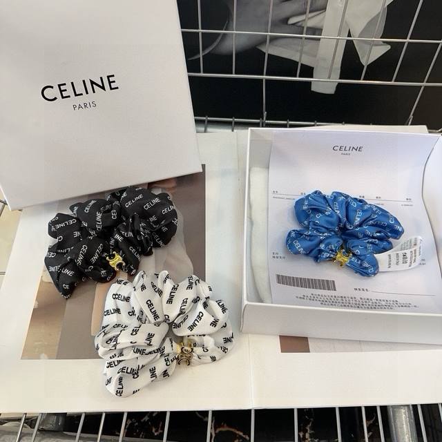 Comes with packaging box. Celine Arc de Triomphe hair tie, fashionable, trendy, Comes with packaging box. Celine Arc de Triomphe hair tie, fashionable, trendy,