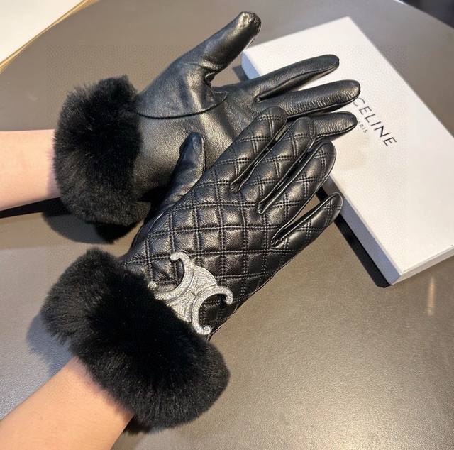 Celine 2025 Autumn/Winter Slippery Rabbit Fur Sheepskin Gloves for Touchscreen P Celine 2025 Autumn/Winter Slippery Rabbit Fur Sheepskin Gloves for Touchscreen P