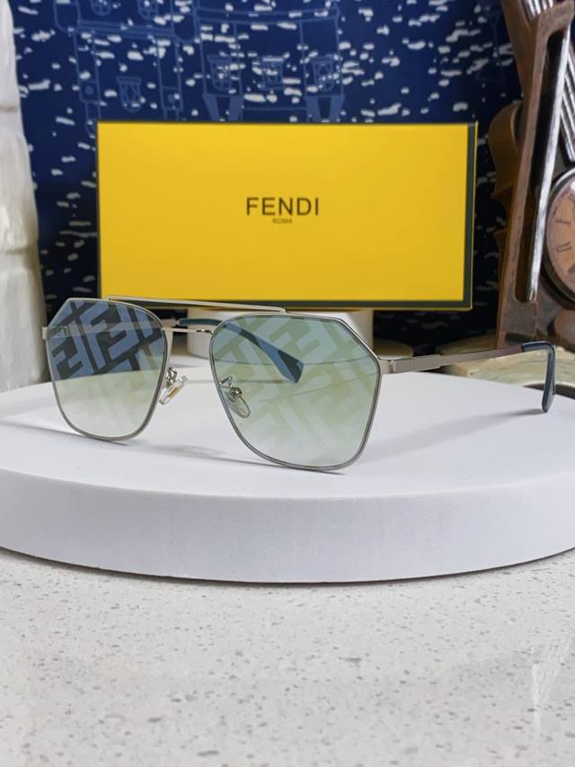 Fendi 2025 New Letter Sunglasses, European and American Fashion Sunglasses, Ligh Fendi 2025 New Letter Sunglasses, European and American Fashion Sunglasses, Ligh