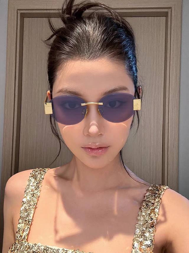 Celine 2025 New Sunglasses Arc de Triomphe Lisa Same Style Women's Vintage Metal Celine 2025 New Sunglasses Arc de Triomphe Lisa Same Style Women's Vintage Metal