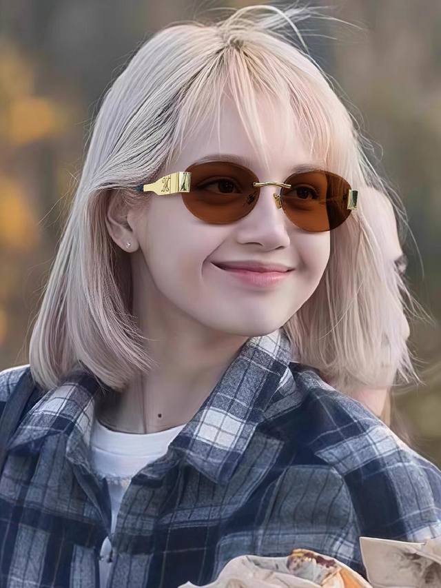 Celine 2025 New Sunglasses Arc de Triomphe Lisa Same Style Women's Vintage Metal Celine 2025 New Sunglasses Arc de Triomphe Lisa Same Style Women's Vintage Metal