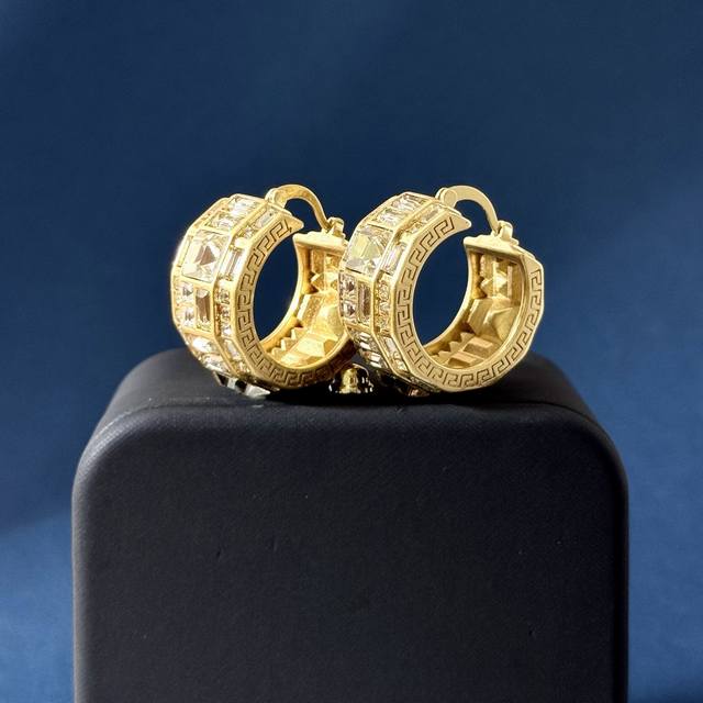 Versace Wide Matte Circle Earrings with Sparkling Small and Large Square Diamon Versace Wide Matte Circle Earrings with Sparkling Small and Large Square Diamon