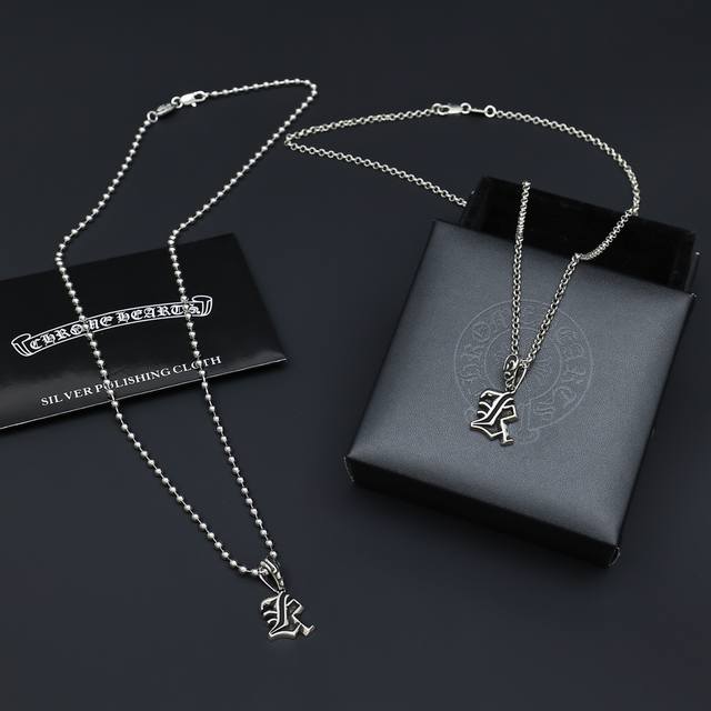This is the coolest Chrome Hearts necklace ever! It's a must-have! Factory dire This is the coolest Chrome Hearts necklace ever! It's a must-have! Factory dire