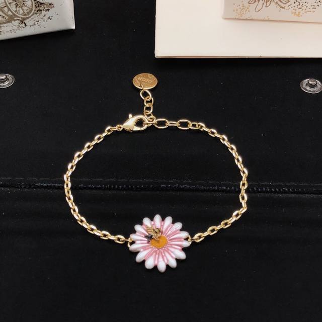 Item No. Dsl0058 Dio* Latest Pink Sunflower Bracelet, Batch Z, Brass Material DD
