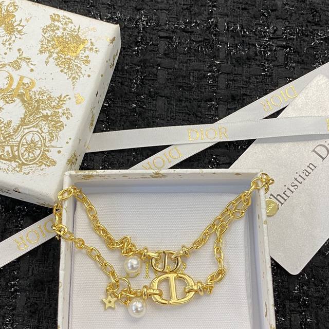 This super popular bracelet is a must-have! Highly recommended! Exclusive high-e