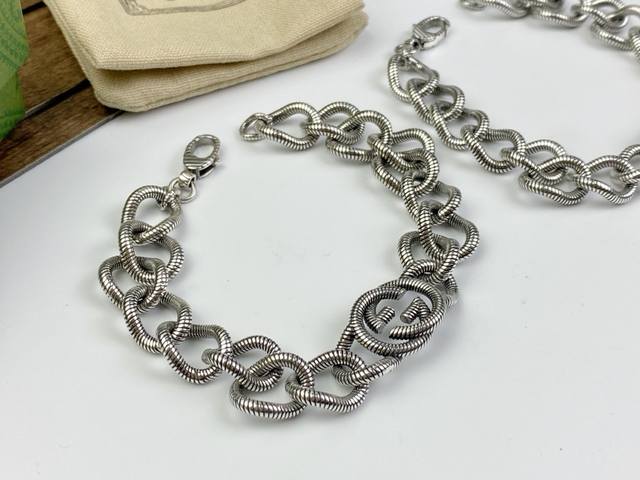 Gucci Double G Twisted Braided Bracelet With Twisted Design, High-Quality Crafts