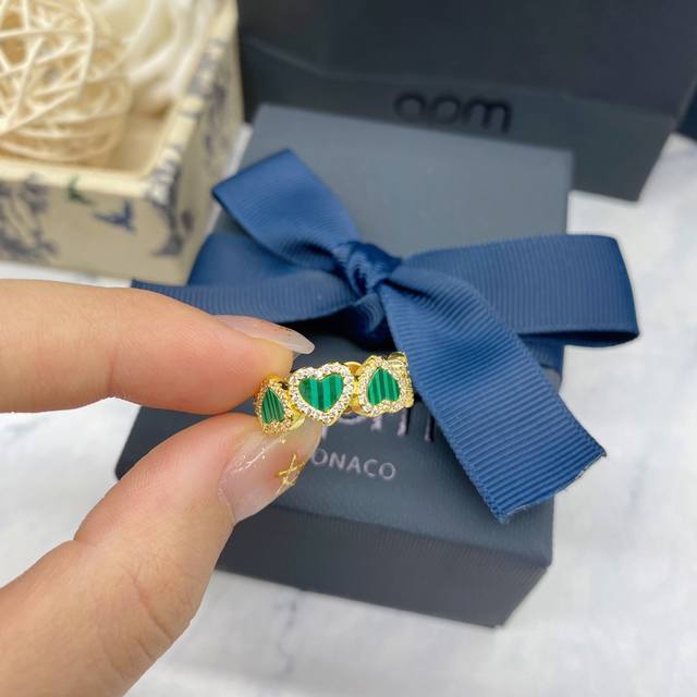 Apm Monaco Official Malachite Heart Ring, Interlocking Hearts, Perfect As A Birt