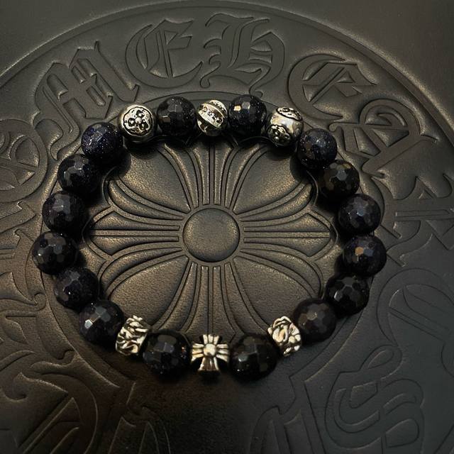 New Arrival, Store-Quality Chrome Hearts Classic Retro Multi-Element Faceted Ony
