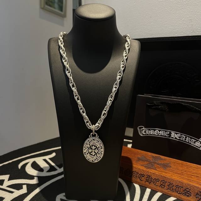 New Arrival, Counter Quality Chrome Hearts Cross Element Necklace. Oval Vine Cro