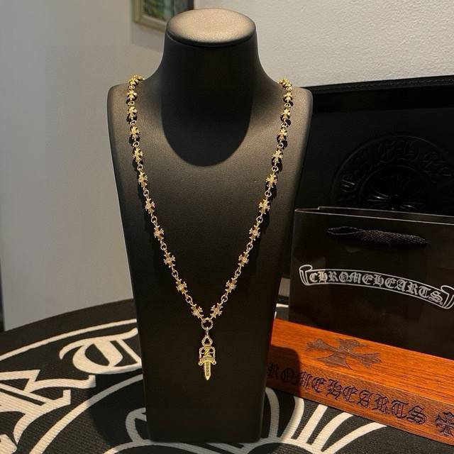 New Arrival, Counter Quality Chrome Hearts Classic Golden Cross Flower Necklace