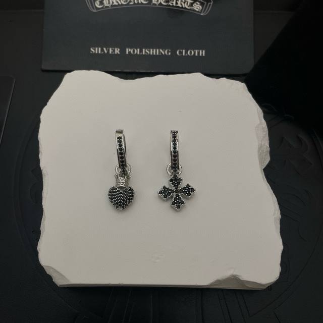 New Arrival, Department Store Quality Chrome Hearts Cross Black Diamond Ab-Style