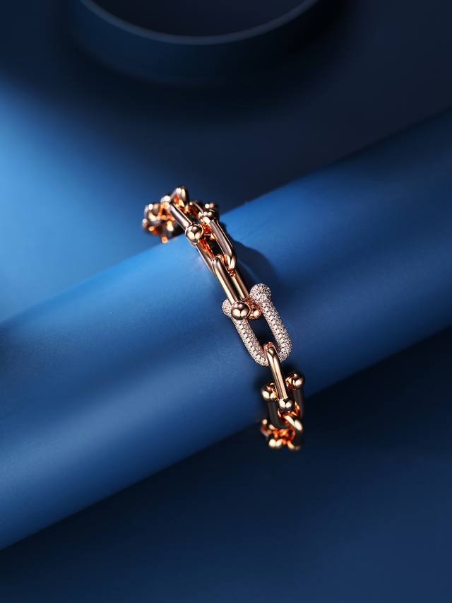 T Hardwear Buckle Bracelet