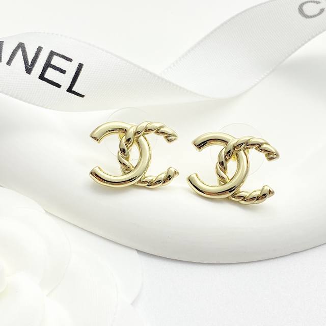 Code E2877 0237820 Chanel Earrings Hot Selling New Arrival Chan 25 Light Gold Br
