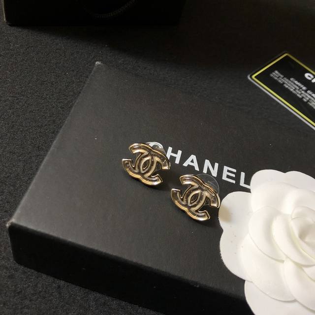 Chanel 25 New Ear Studs This Season's Ear Studs Are Absolutely Stunning! They're
