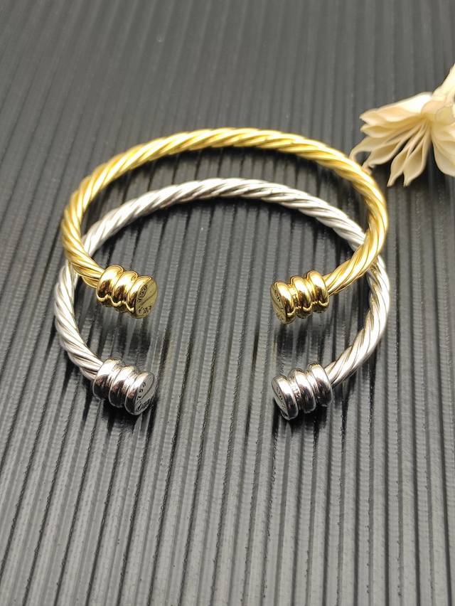 David Yurman 4Mm Double-Headed Triple-Column Bracelet. Available In Gold And Sil