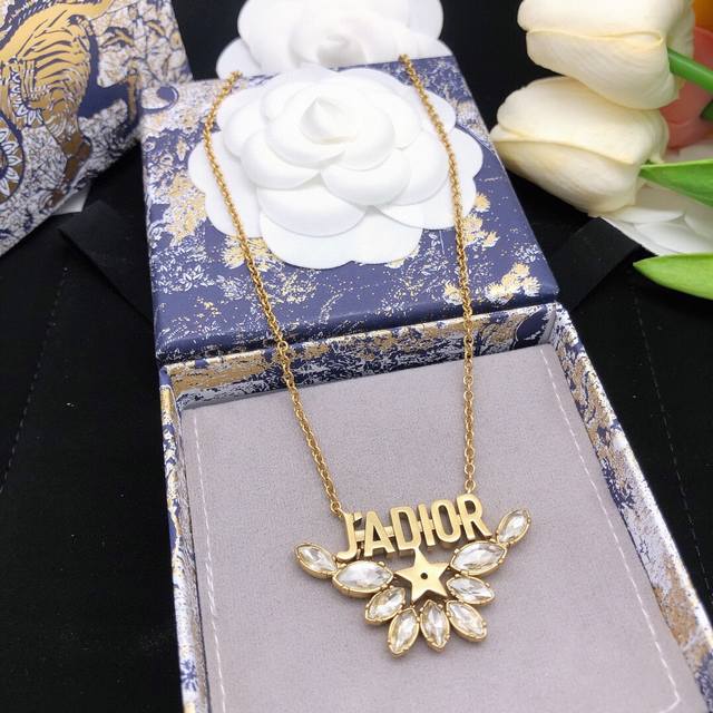 Code Dxl0123 Dior New Arrival Dior New Arrival Marquee Necklace