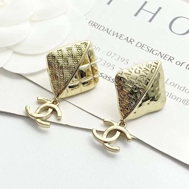 Code E2896 Chanel Stud Earrings Are Hot Sellers And Newly Released Chan 24 Light