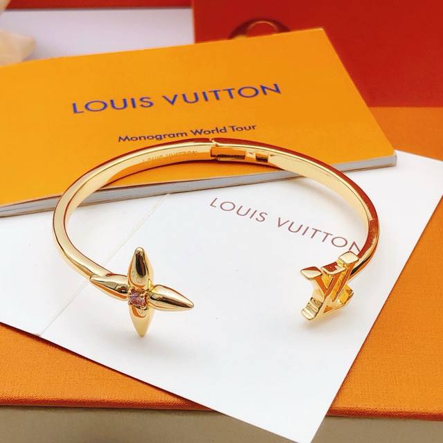 Lsz0009 Lv*Latest Bracelet Consistent Zp Brass Material