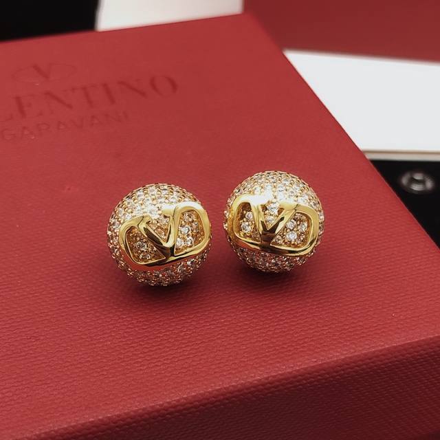Model Number Ved0184 Valenti*O Latest Style Round Diamond Stud Earrings, Zp Bras