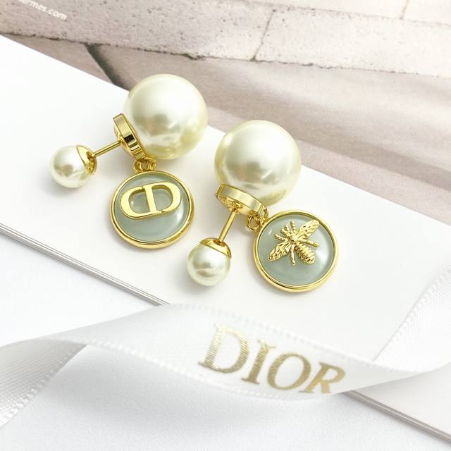 Code E2 Dior Ear Studs, Hot-Selling New Arrivals Dior Orange Resin Round Pendant