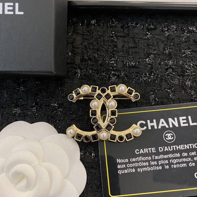 Code A408 Popular Brooch Design Now Available! Exclusive High-End Quality, Authe