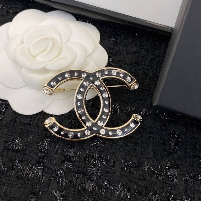 Code A406 Popular Brooch Design Now Available! Exclusive High-End Quality, Authe