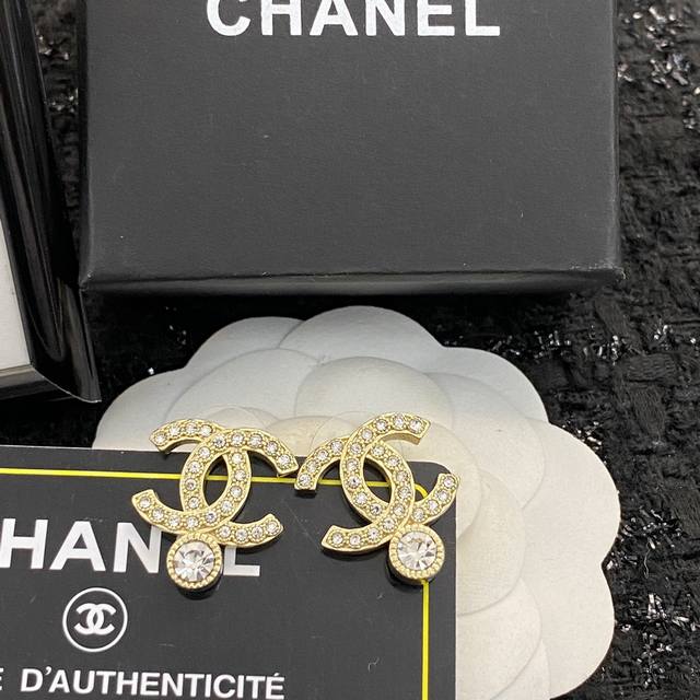 Code E1902 Chanel Earring Best-Selling New Arrival Chanel22A Diamond Double C Ea