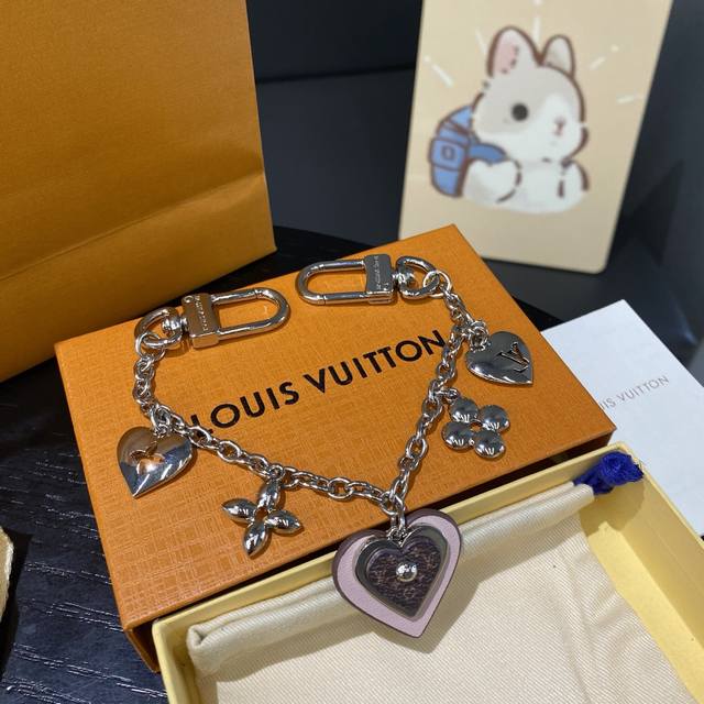 New Arrival From Lv Heart-Shaped Leather Bag Accessory Louis Vuitton's Timeless