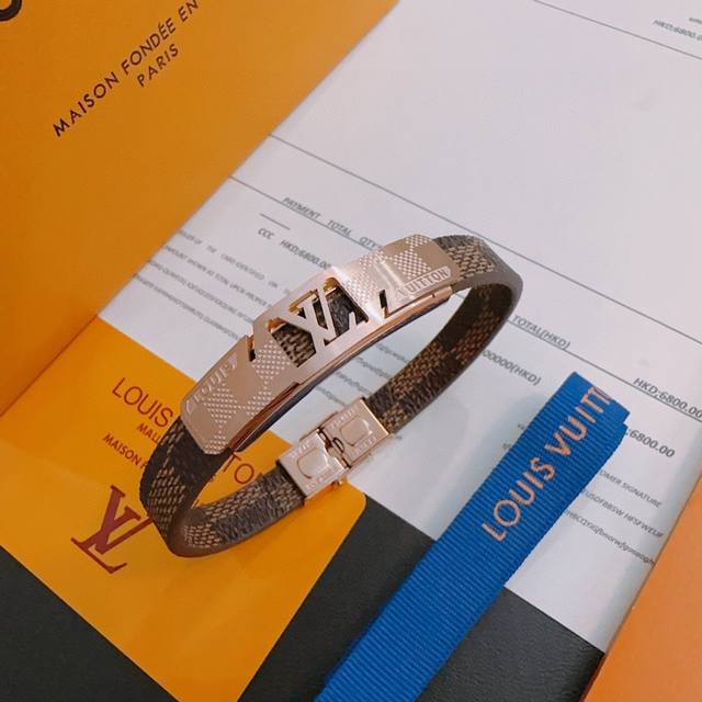 High-Quality Lv Louis Vuitton Genuine Leather Bracelet, Original Design, New Arr