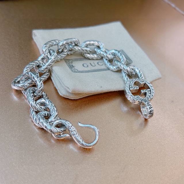 Latest Luxury Edition Bracelet Exclusive High-Quality Gucci Bracelet Latest Clas