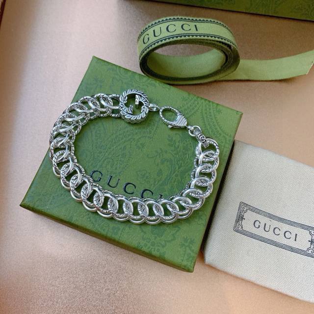 Latest Release Gucci Classic Bracelet. Exquisite In Every Detail, The Texture Is