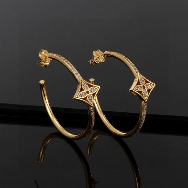 Premium Edition Louis Vuitton Earrings, Crafted With Exceptional Artistry, Forge