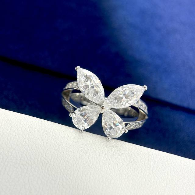 S0132 Graff Butterfly Ring, Haute Couture Style, An Absolutely Stunning Design!Y