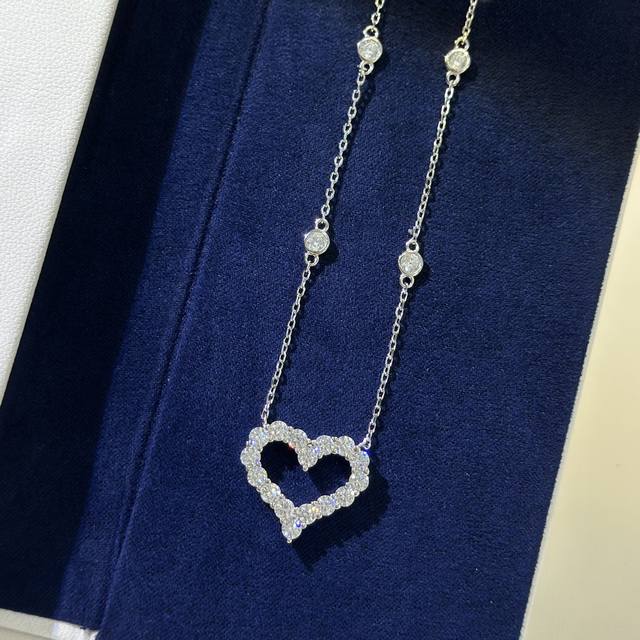 A1786 T-Brand, 12-Diamond Heart Necklace, Perfect Gift, A Masterpiece Of Love. T