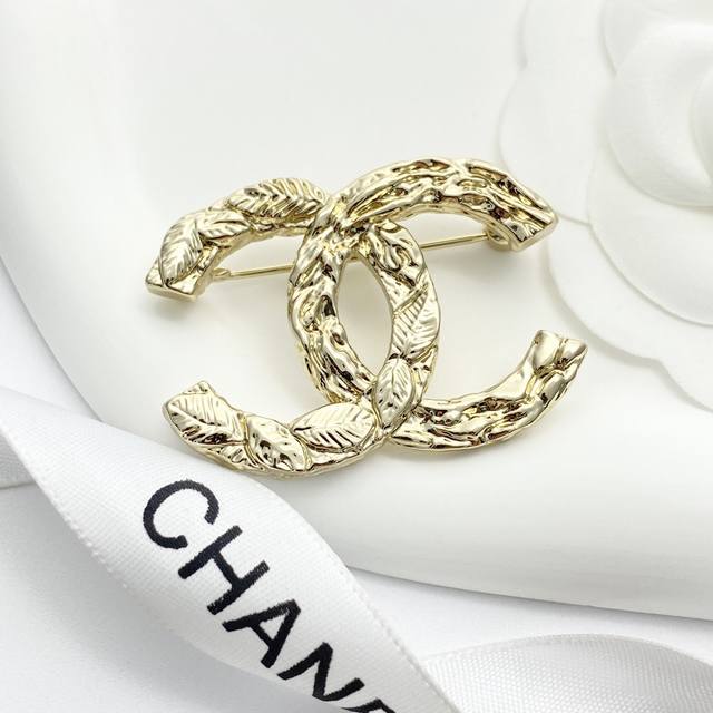 Today's New Arrival, Code A764 0257820 Chanel Brooch Bestseller Now Available, S