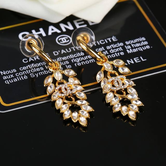 Chanel New Leaf Earrings Available At The Counter Simultaneously Double C Ear St
