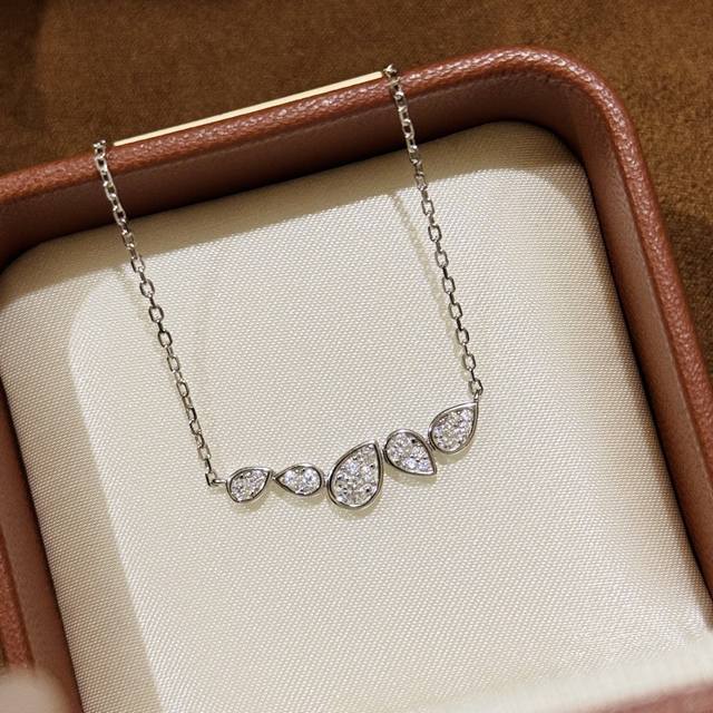 A0006 Goddess-Inspired Design, Shangmei Paris Teardrop Pear-Shaped Diamond Neckl
