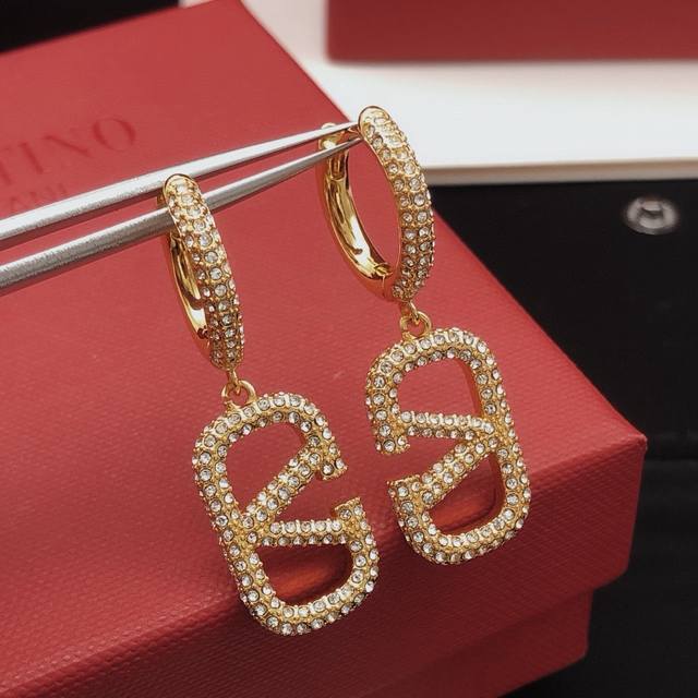 Ved0188 Valenti*O Latest Model Ear Hooks, Consistent Zp Brass Material