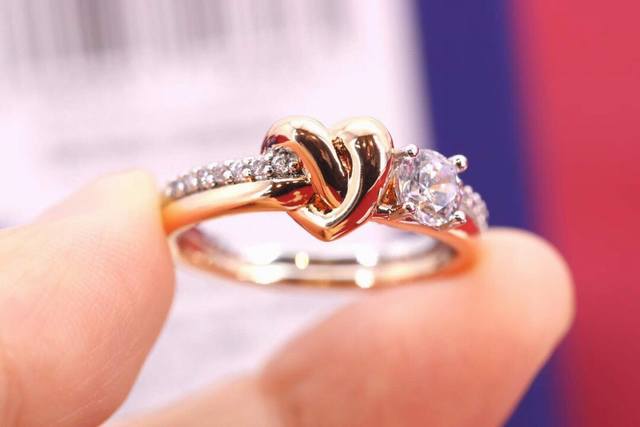 Swarovski Eternal Love, Intertwined Hearts, Fashionable Single Ring Inspired By