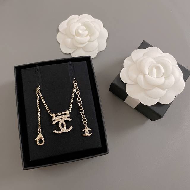 Our Product: Double C Full Diamond Necklace Z 3900, Fairy-Level Beauty! The Desi