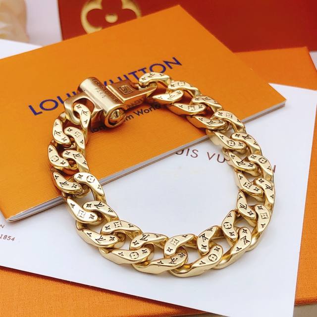 Model Number Lsl0019 Lv*Latest Handmade Bracelet, Zp Brass Material