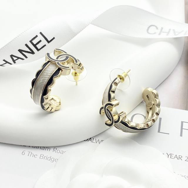 Code E2783 Chanel Ear Studs, Hot-Selling New Arrivals. Chan 24 Black Enamel-Drip