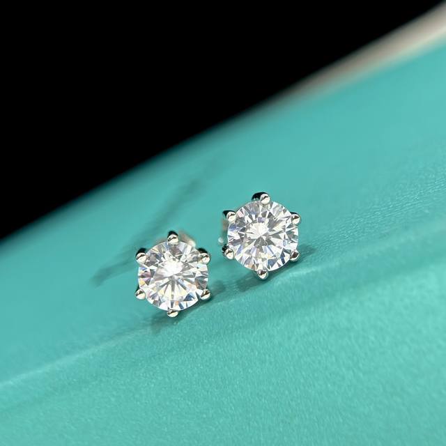 C560 T-House Classic Six-Prong 2-Carat Single Diamond Ear Studs Imported 925 Ste